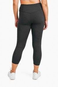 CURVY Essential Highwaist Leggings with Back Pocket