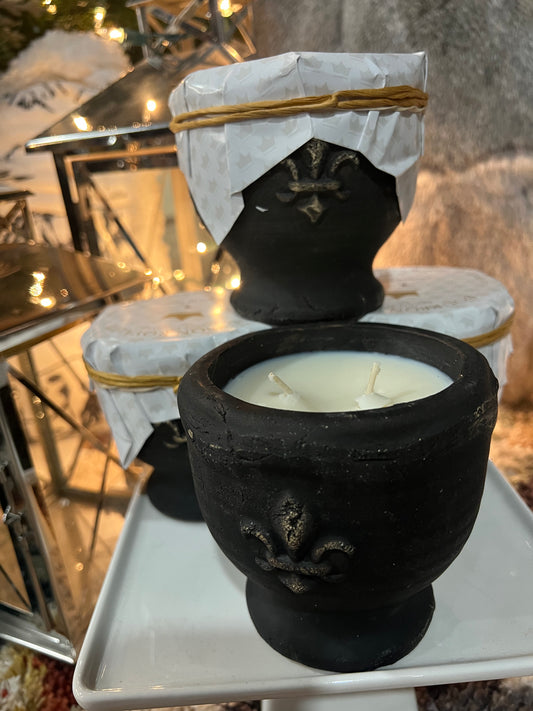 Bourbon Royalty  Classic Pottery Candle