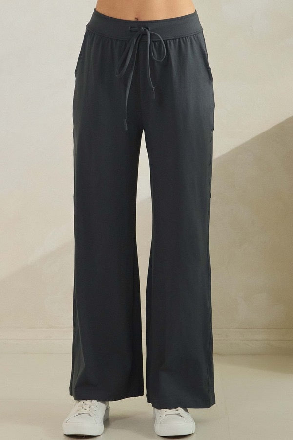 LY Women's Effortlessly Relaxed Fit Peach Skin Pants