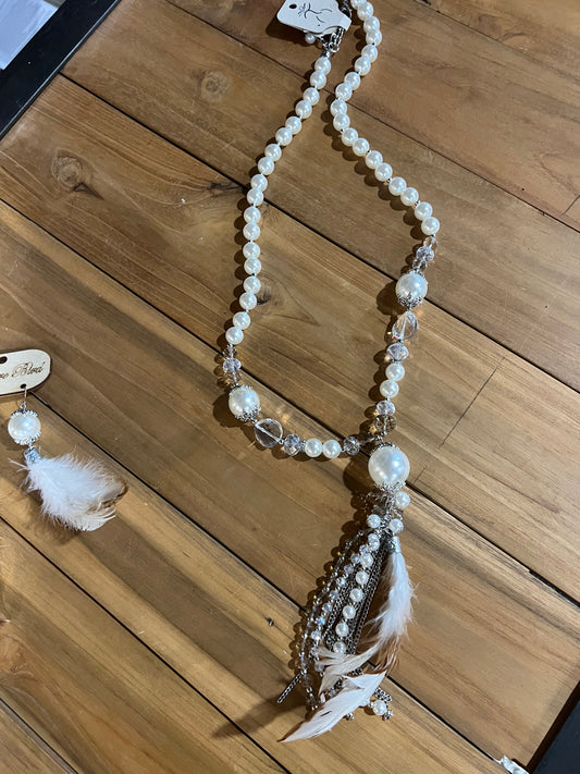 Feather pearl