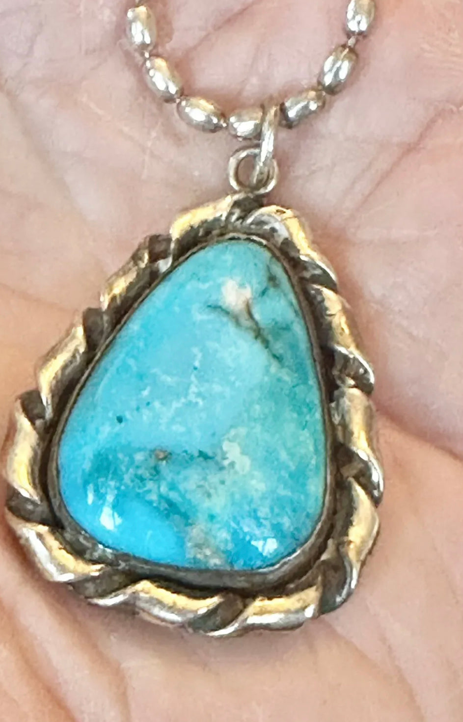 AUTHENTIC HANDMADE NAVAJO STERLING SILVER & TURQUOISE PENDANT WITH CHAIN 17.7 Gr. 18”L