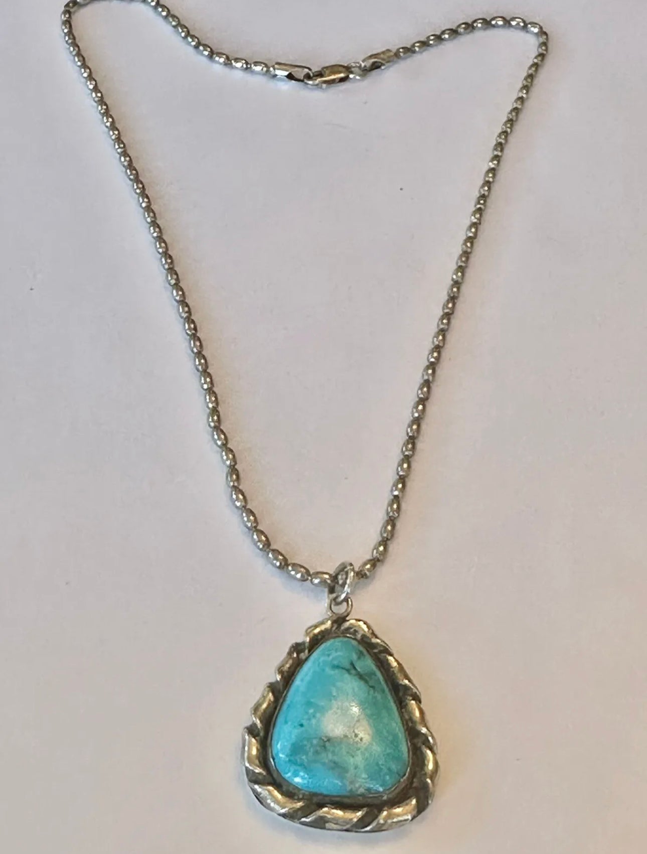 AUTHENTIC HANDMADE NAVAJO STERLING SILVER & TURQUOISE PENDANT WITH CHAIN 17.7 Gr. 18”L