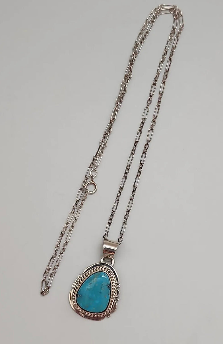 AUTHENTIC HANDMADE Navajo marked Lee Larson Sterling Silver Turquoise Necklace And Pendant