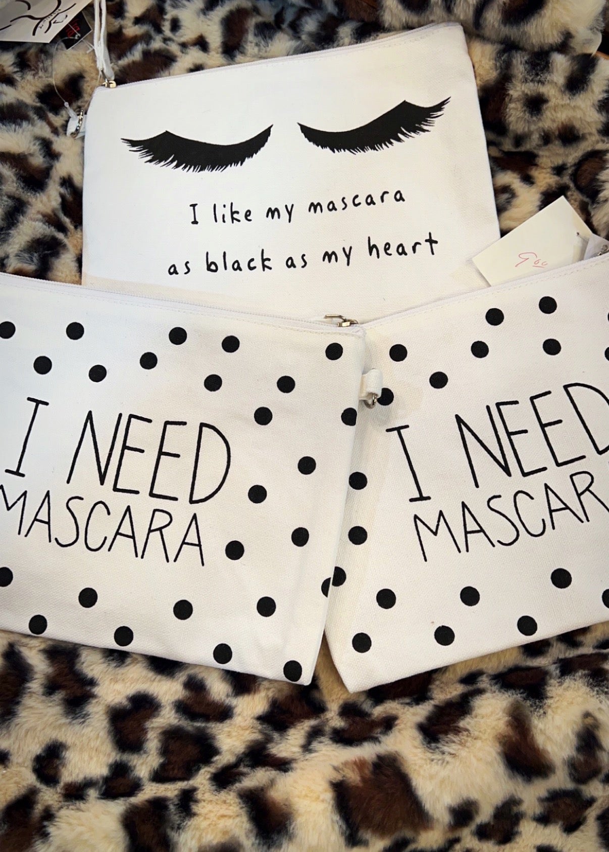 Makeup bag “I need mascara“